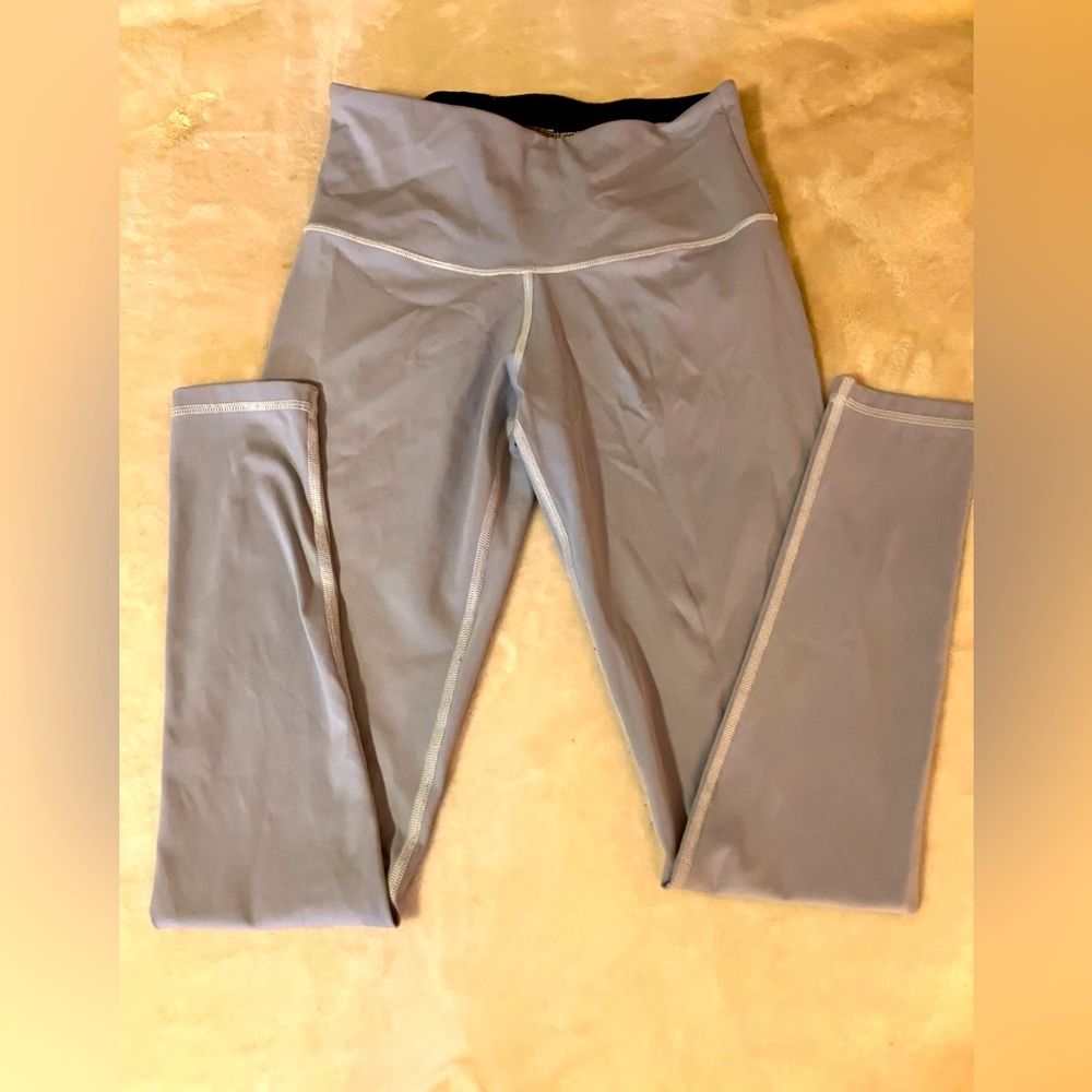 Victoria’s Secret Sport Silver Leggings Small
